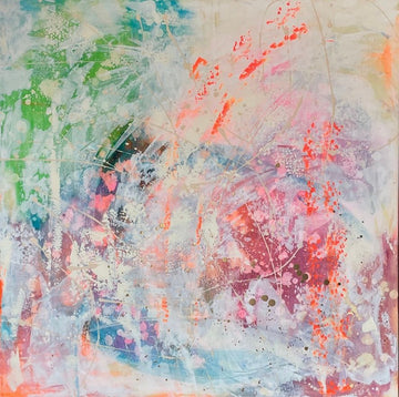 Großformatiges, abstraktes Acrylgemälde von Diana Gumz (100x100 cm). Das Bild wirkt hell und träumerisch: Durchscheinende weiße und hellblaue Schichten liegen über leuchtenden Farbflächen in Grün, Magenta und Neon-Orange. Feine Linien und Farbspritzer sorgen für Leichtigkeit
